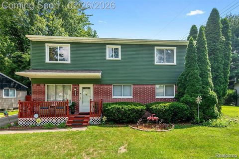 21456 Flanders Street Farmington Hills City MI 48335