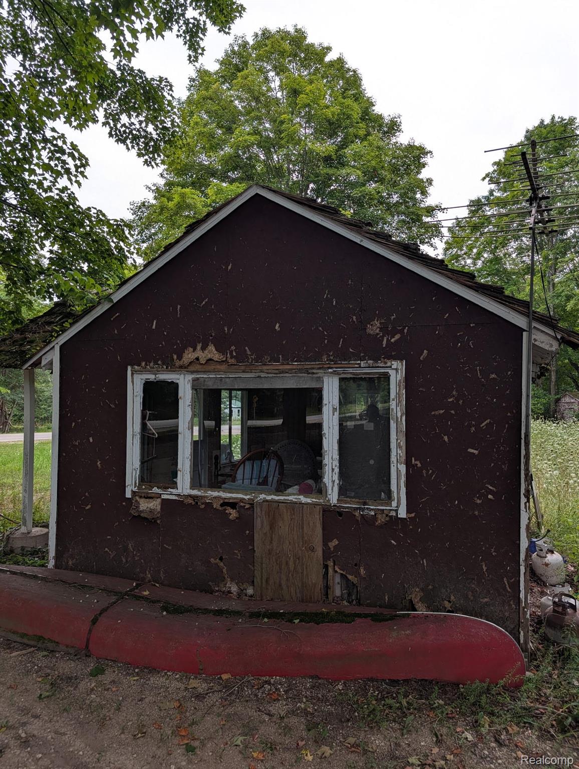 6750 Hiawatha Trail