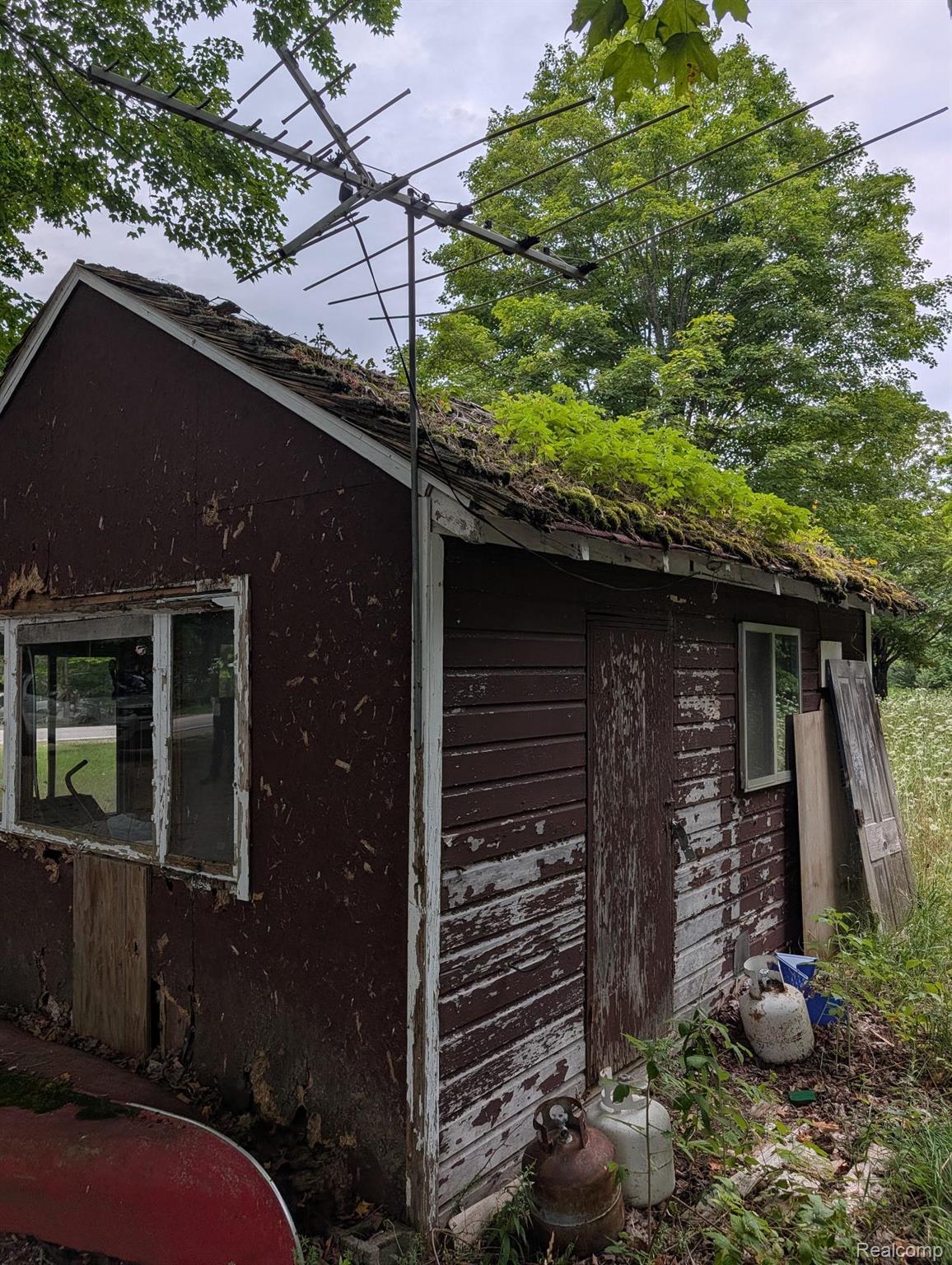 6750 Hiawatha Trail