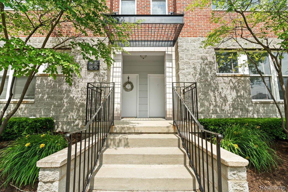 74 Clinton Street