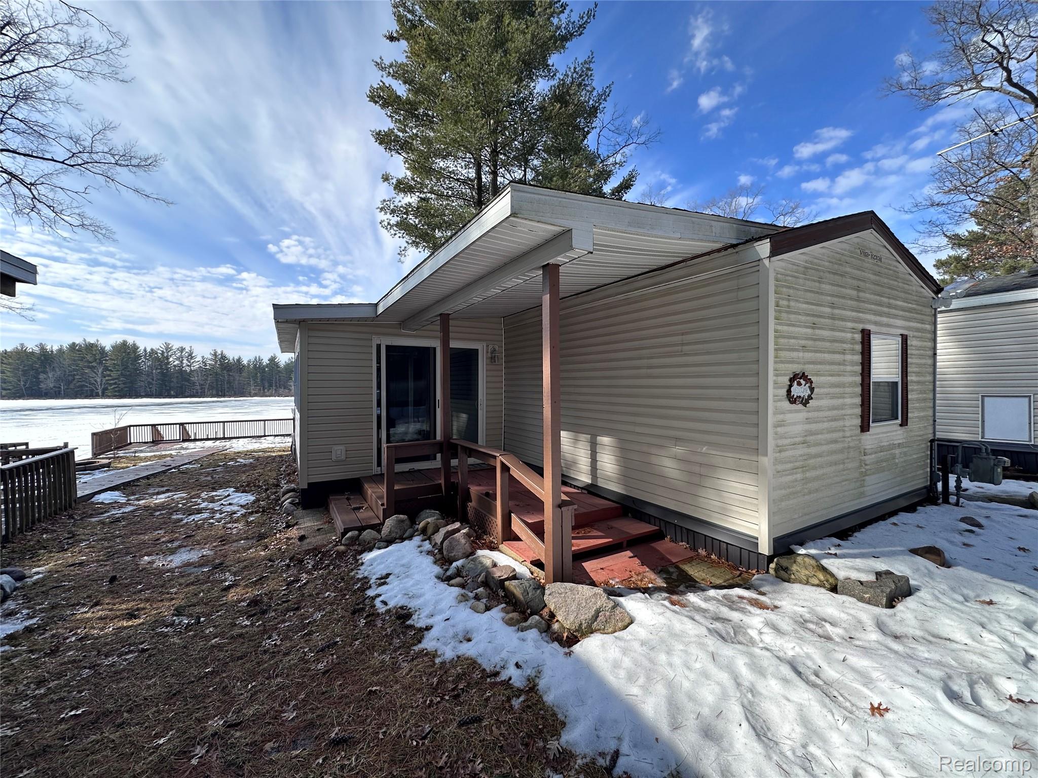 2221 Grass Lake Avenue 30