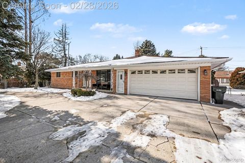 37635 Maas Drive Sterling Heights City MI 48312