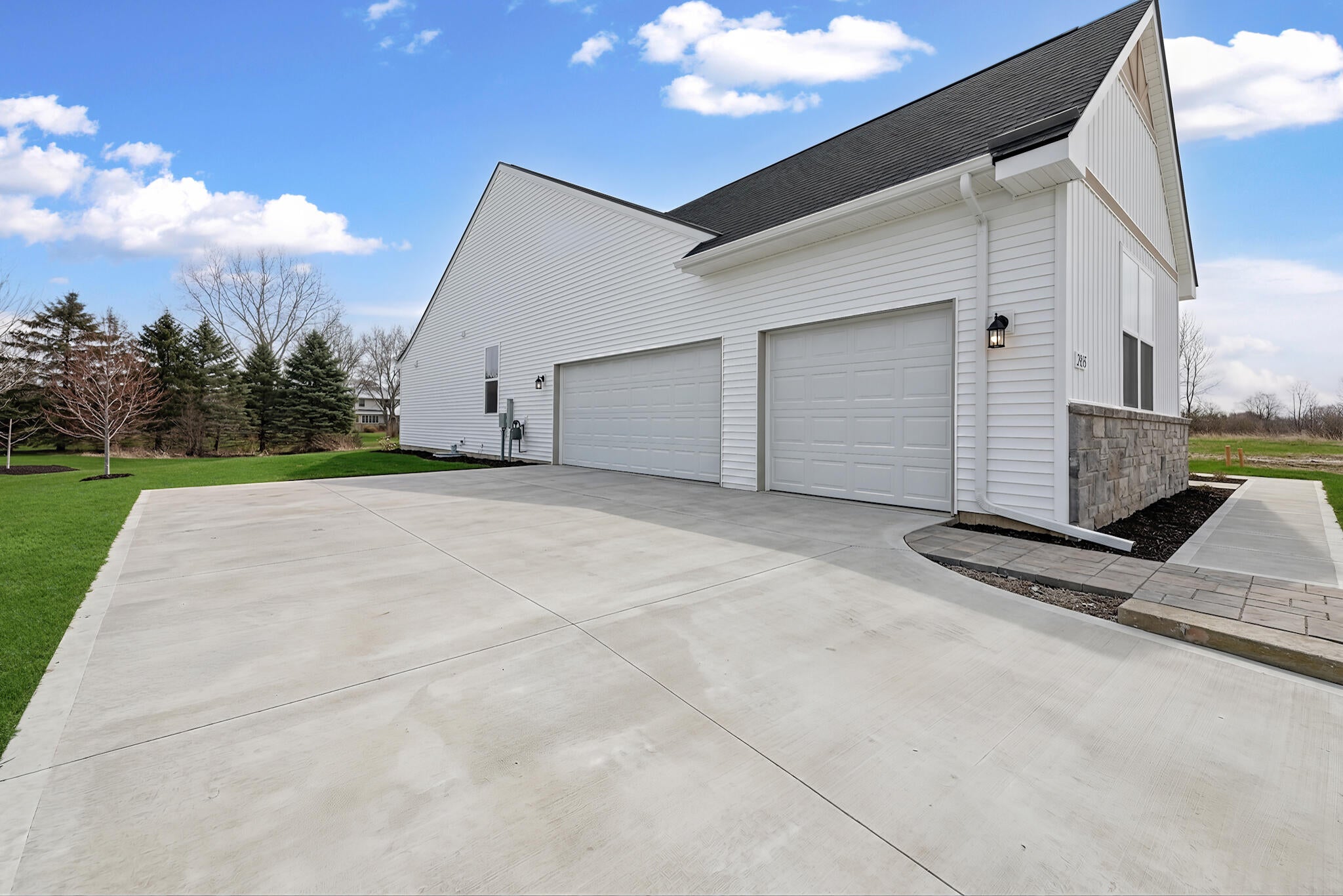 28510 Coyote Court