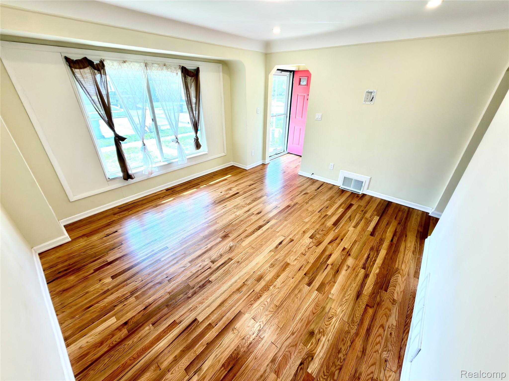 14257 MULBERRY Street