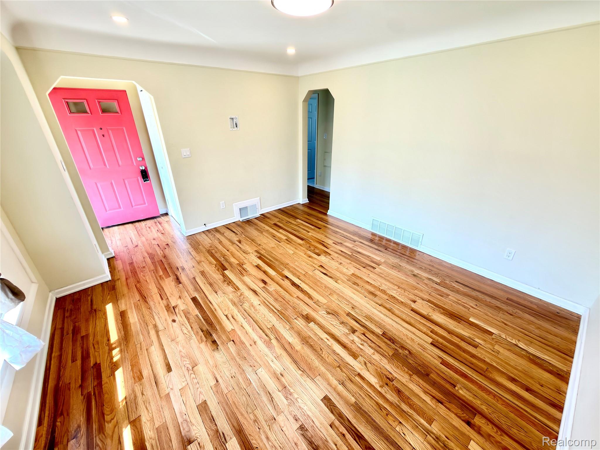 14257 MULBERRY Street