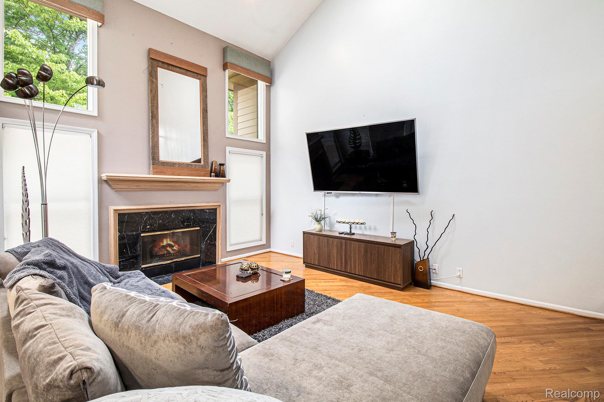 5204 Royal Vale Lane