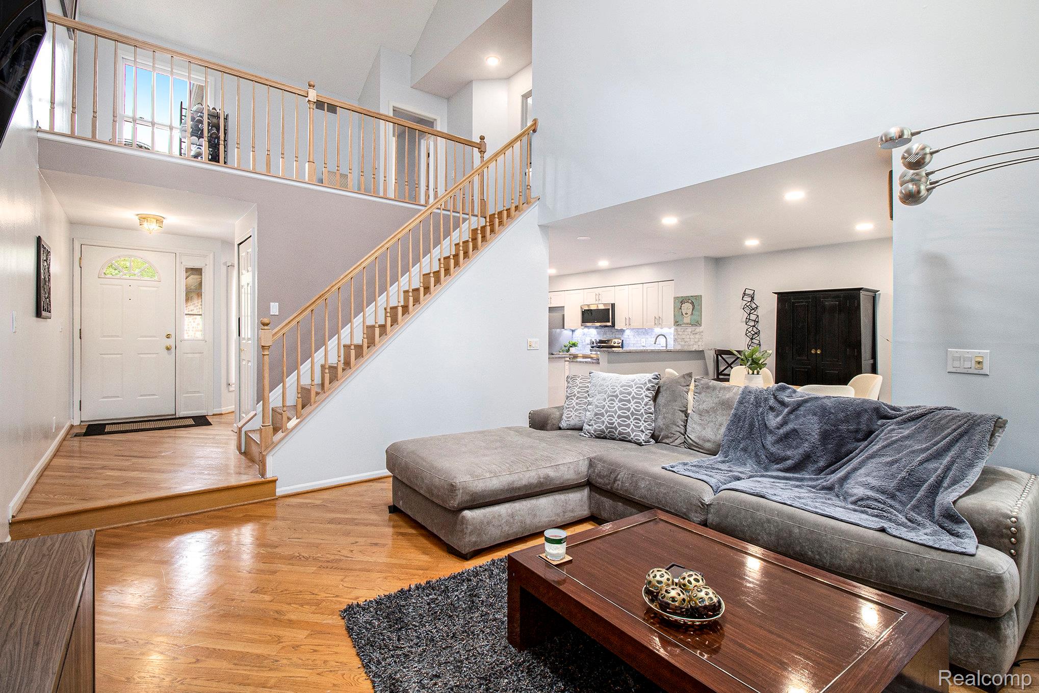 5204 Royal Vale Lane