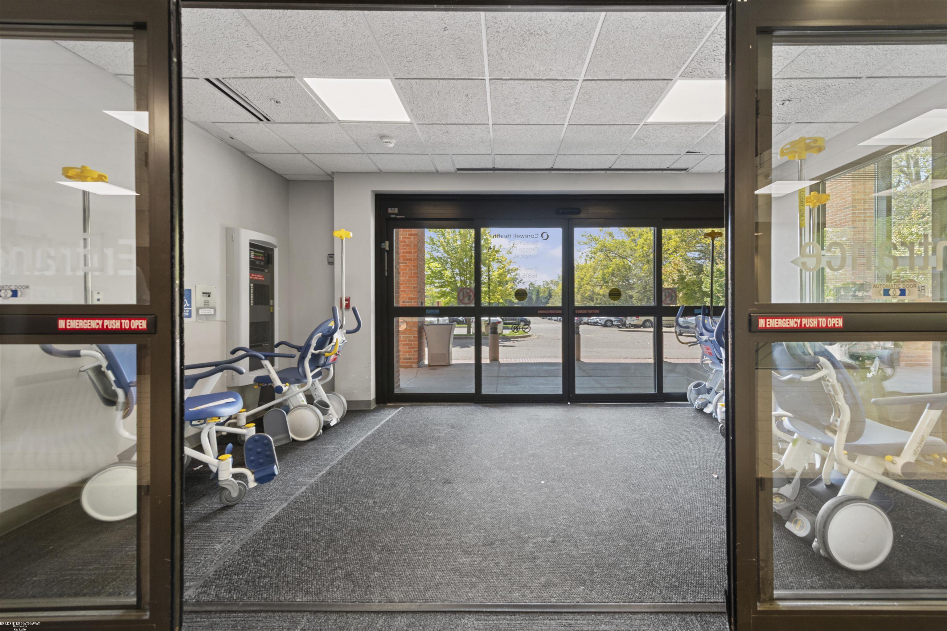 16815 Jefferson Avenue