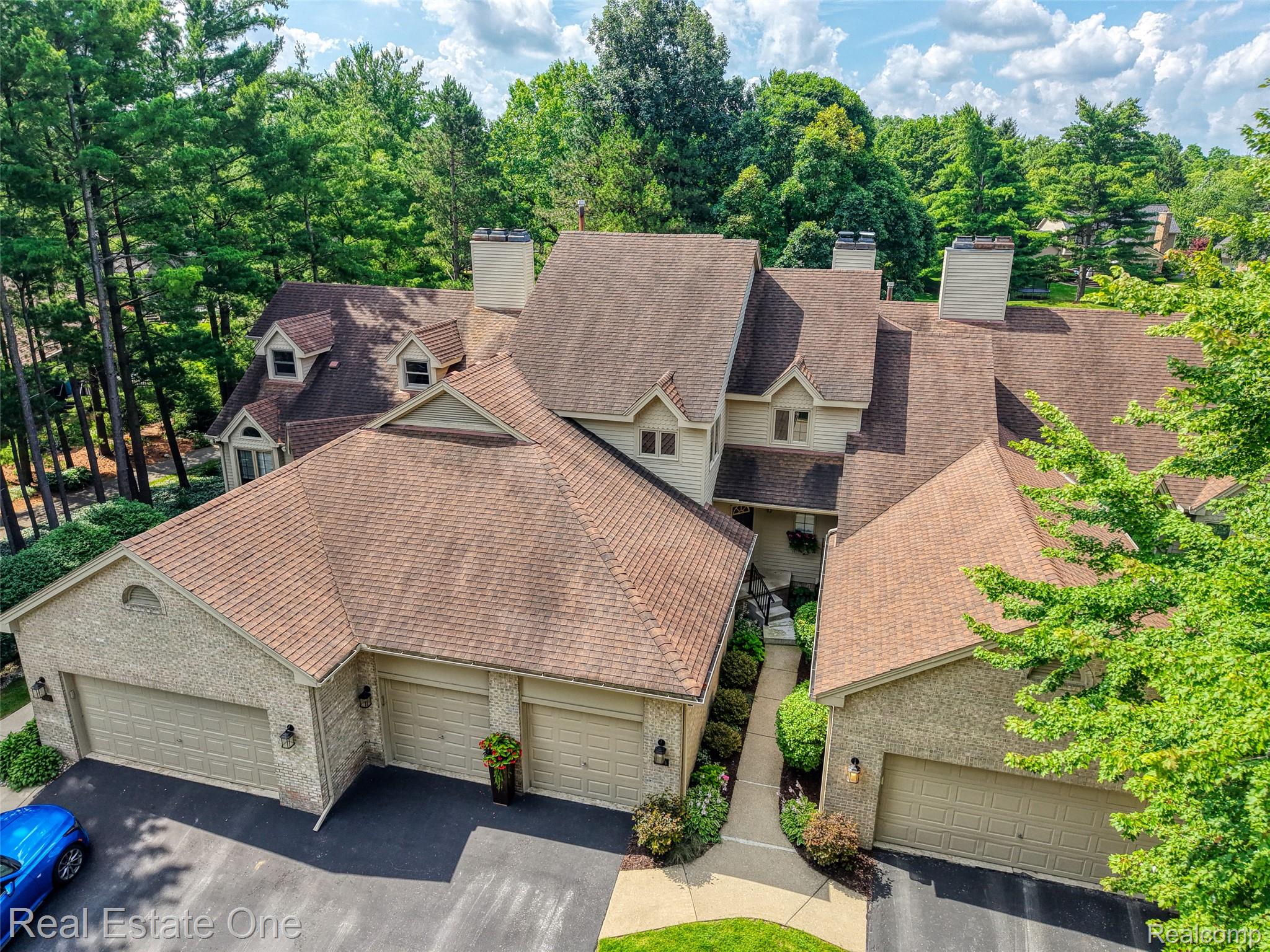 4884 Pine Eagles Court
