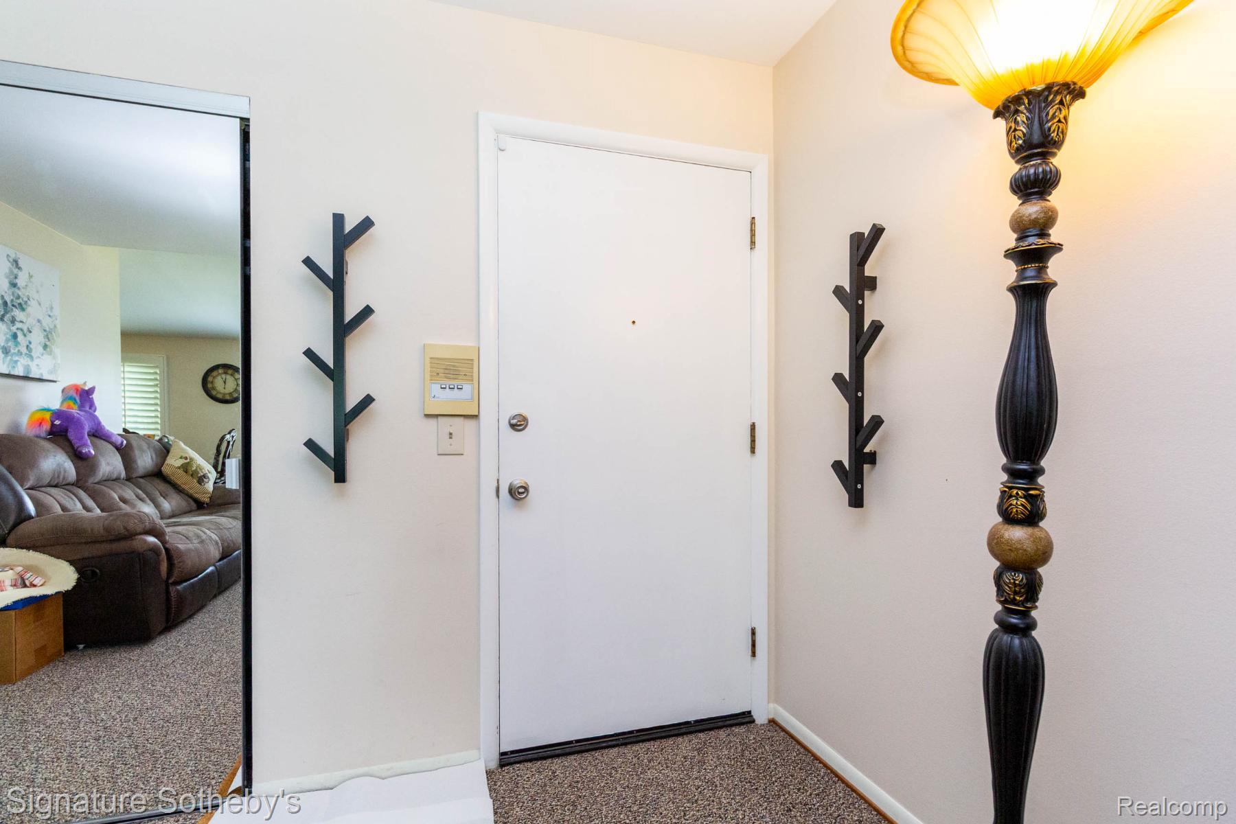 1155 DERBY Road 8