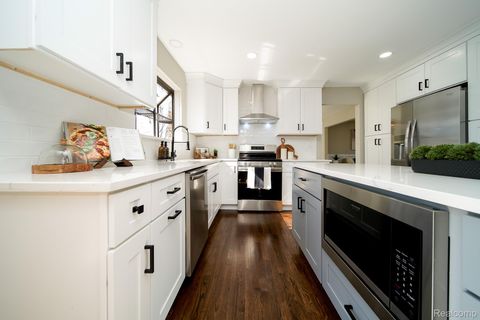 Tiny photo for 2729 Powderhorn Ridge Road, Rochester Hills City, MI 48309 (MLS # 20261016135)