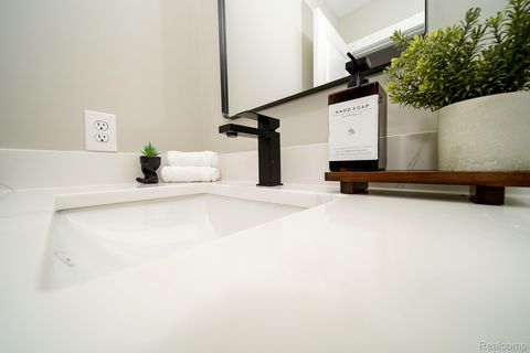 Tiny photo for 2729 Powderhorn Ridge Road, Rochester Hills City, MI 48309 (MLS # 20261016135)