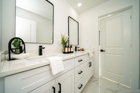 Tiny photo for 2729 Powderhorn Ridge Road, Rochester Hills City, MI 48309 (MLS # 20261016135)