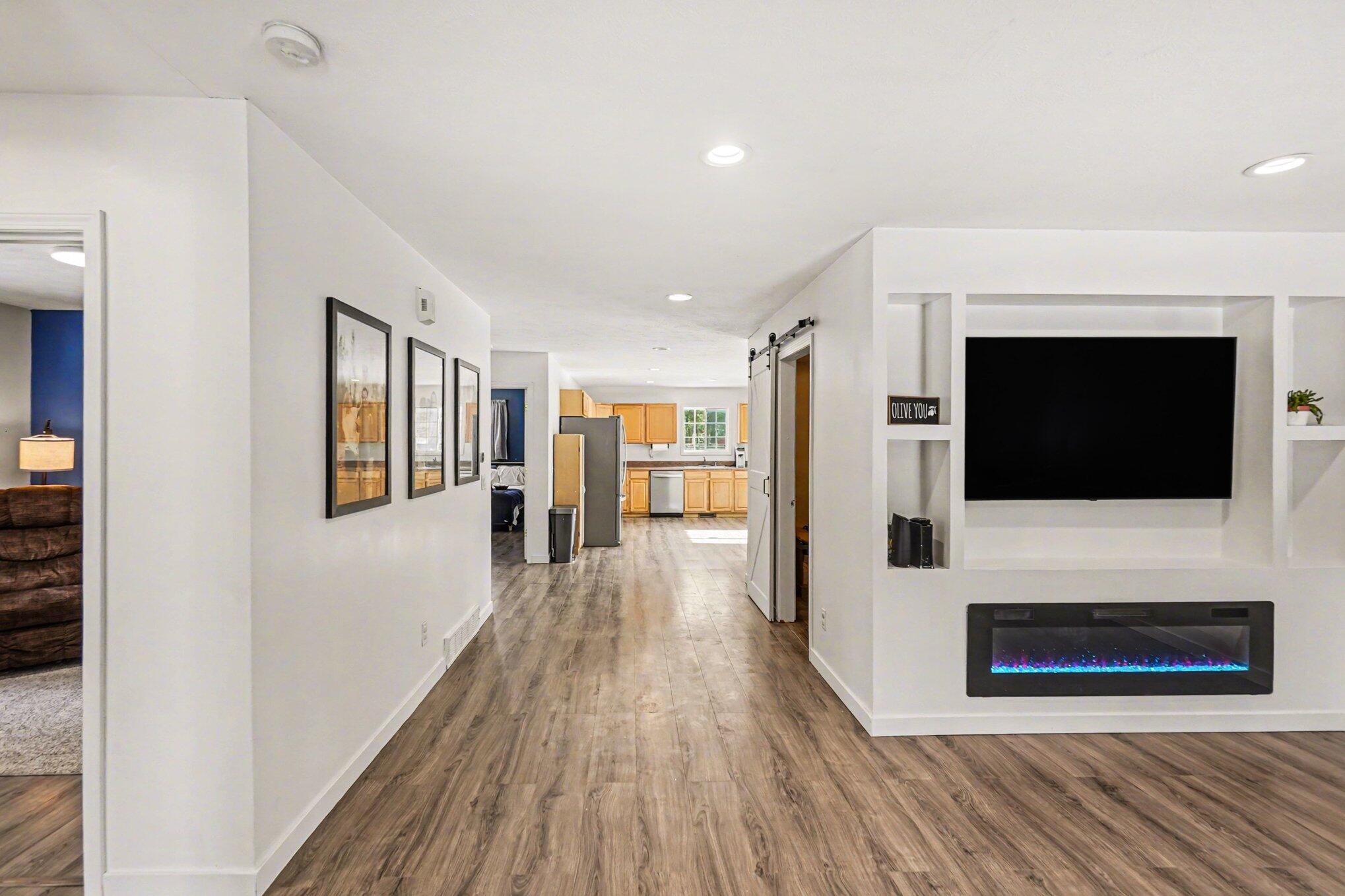 6446 Automobile Road