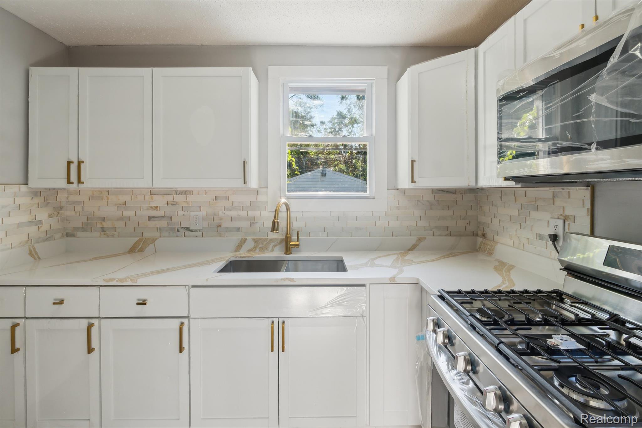 Detroit City, Michigan 48235, United States, 3 Bedrooms Bedrooms, ,3 BathroomsBathrooms,Residential,Active,177491