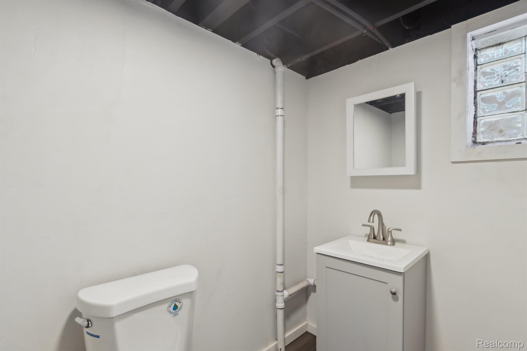 Detroit City, Michigan 48235, United States, 3 Bedrooms Bedrooms, ,3 BathroomsBathrooms,Residential,Active,177491