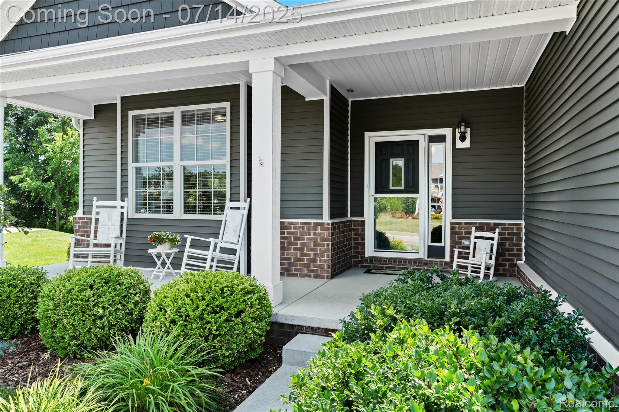 2488 Walnut View Drive