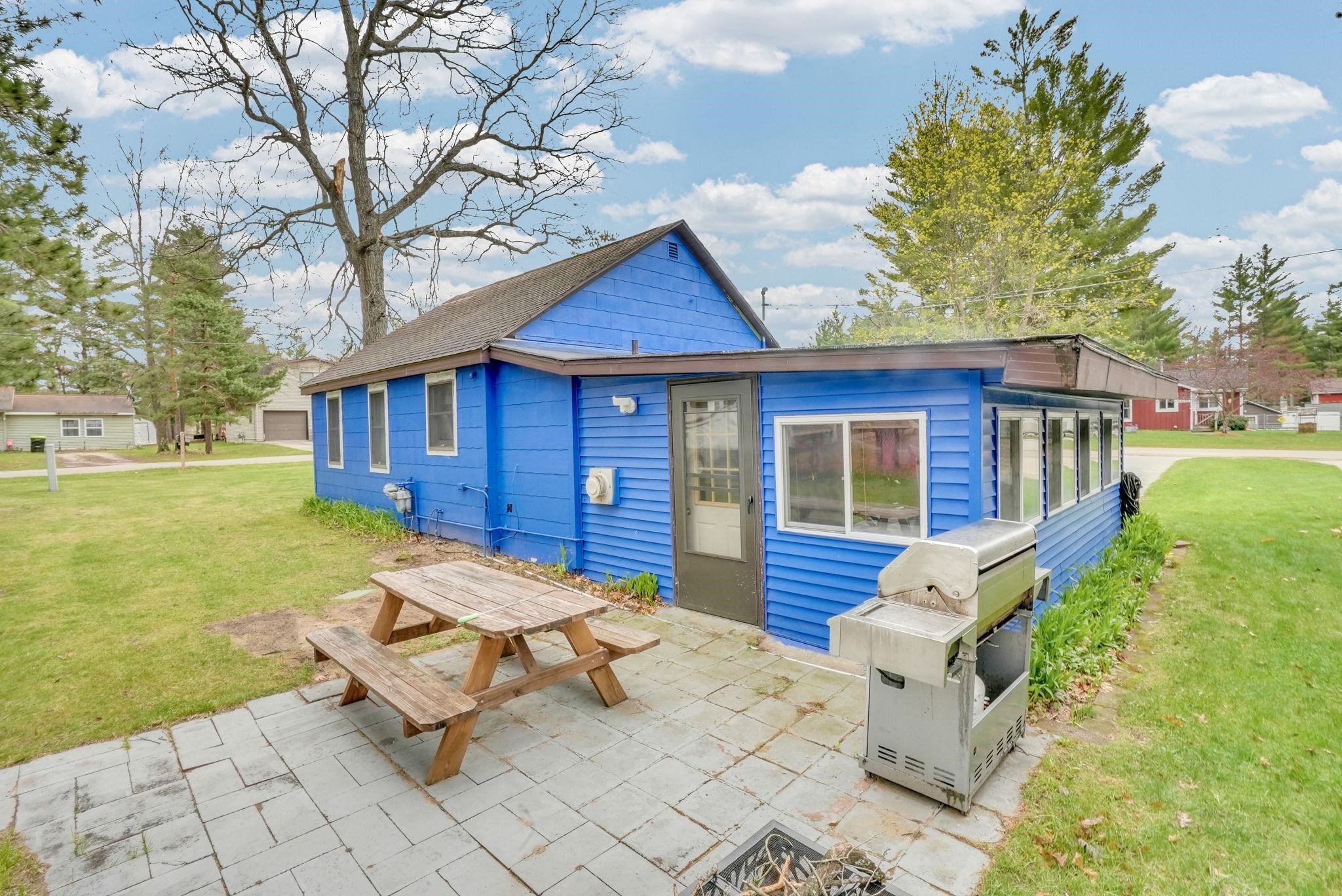 10215 E Madison Road