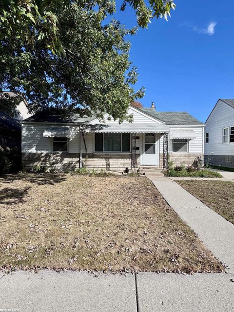 21527 Bon Heur Street St Clair Shores City MI 48081
