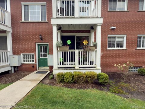 475 N ETON Street C7 Birmingham City MI 48009