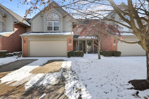 109 Village Place Drive 9 Chelsea City MI 48118