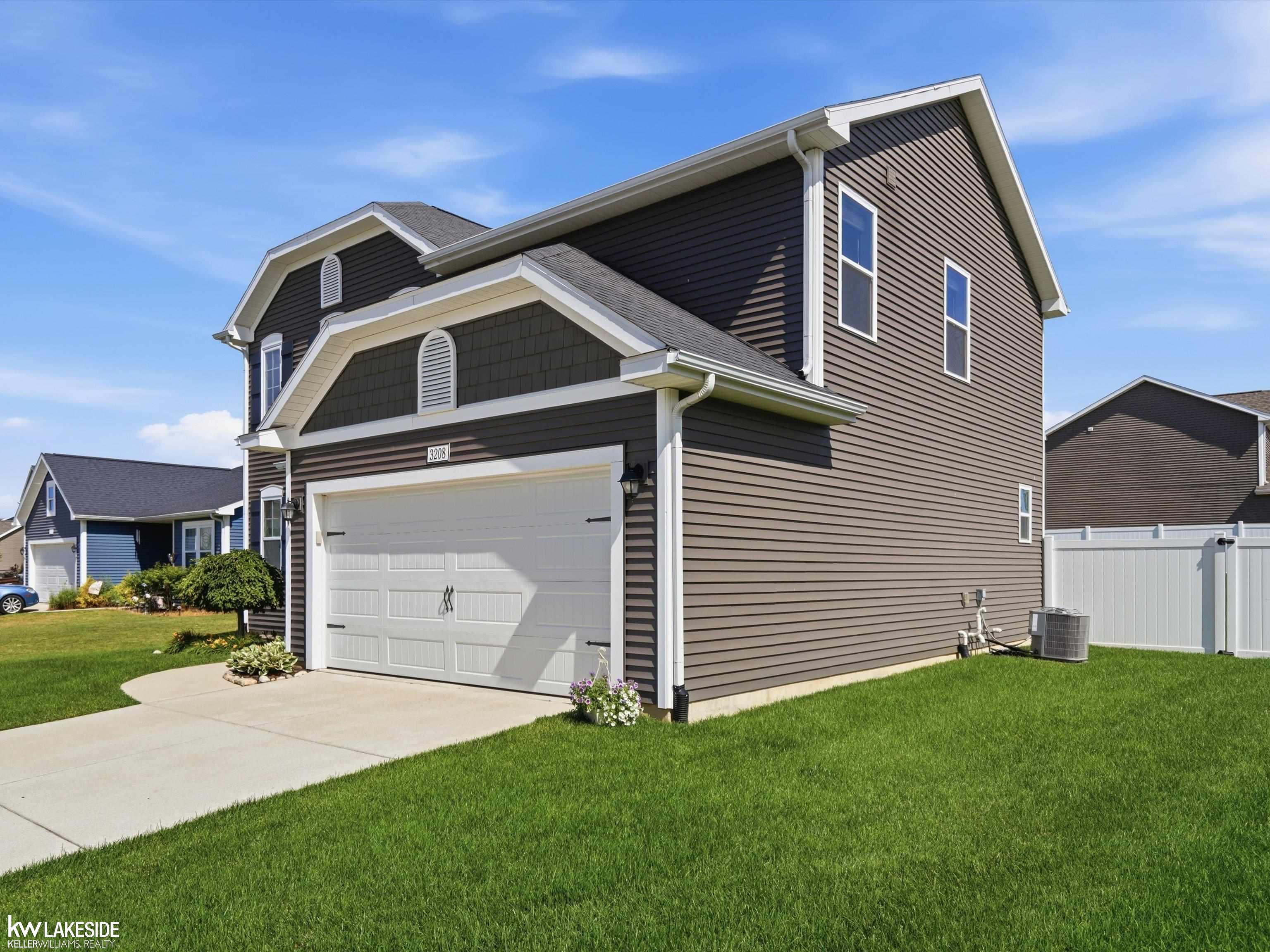 3208 Hill Hollow Lane