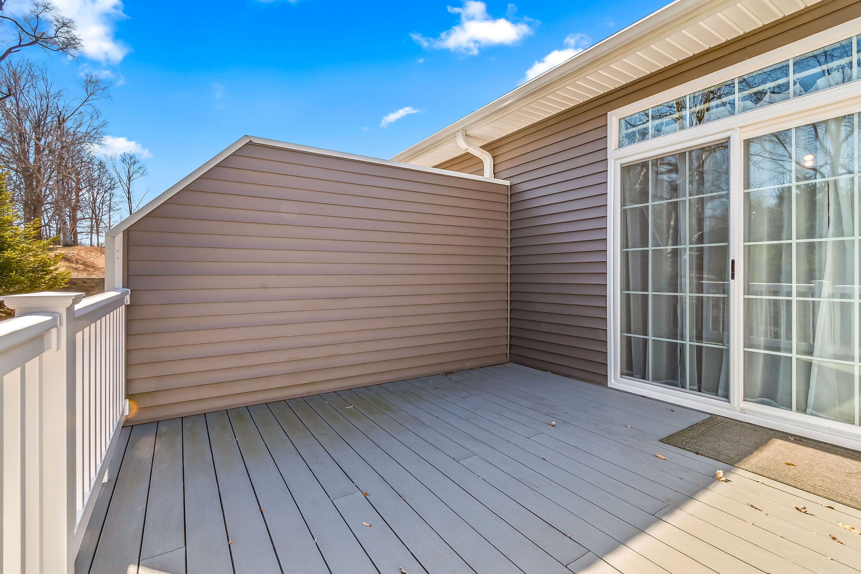 25 Hillsdale Commons Drive