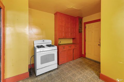 Tiny photo for 17640 Wood Street, Melvindale City, MI 48122 (MLS # 57050203265)