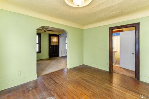 Tiny photo for 17640 Wood Street, Melvindale City, MI 48122 (MLS # 57050203265)