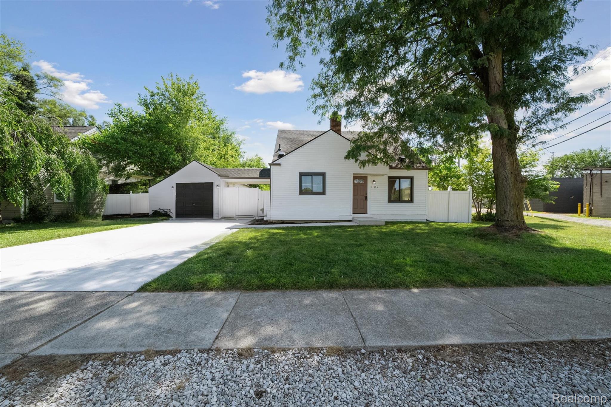 21660 PURDUE Avenue