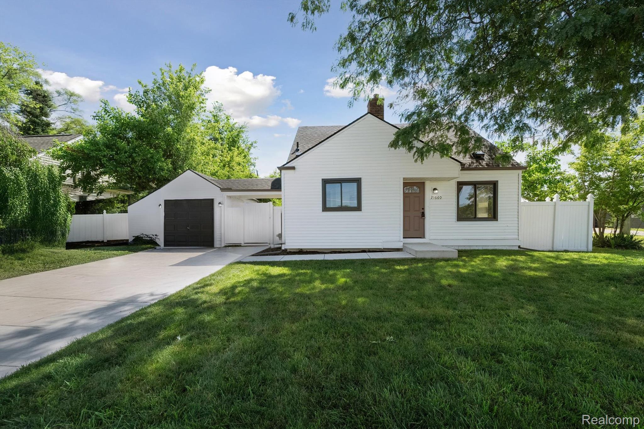 21660 PURDUE Avenue