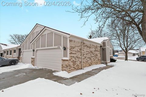 42158 Blossom Lane 44 Clinton Charter Township MI 48038