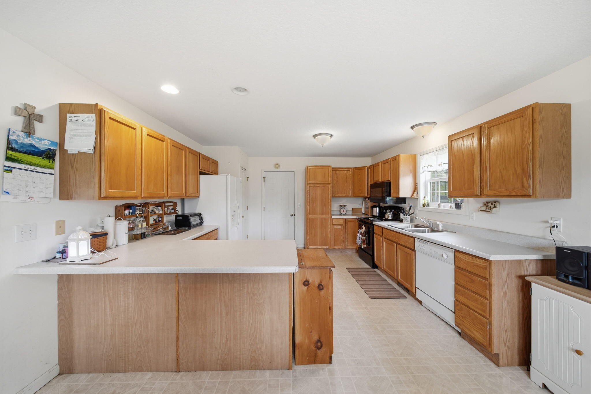 3427 Leeomi Drive