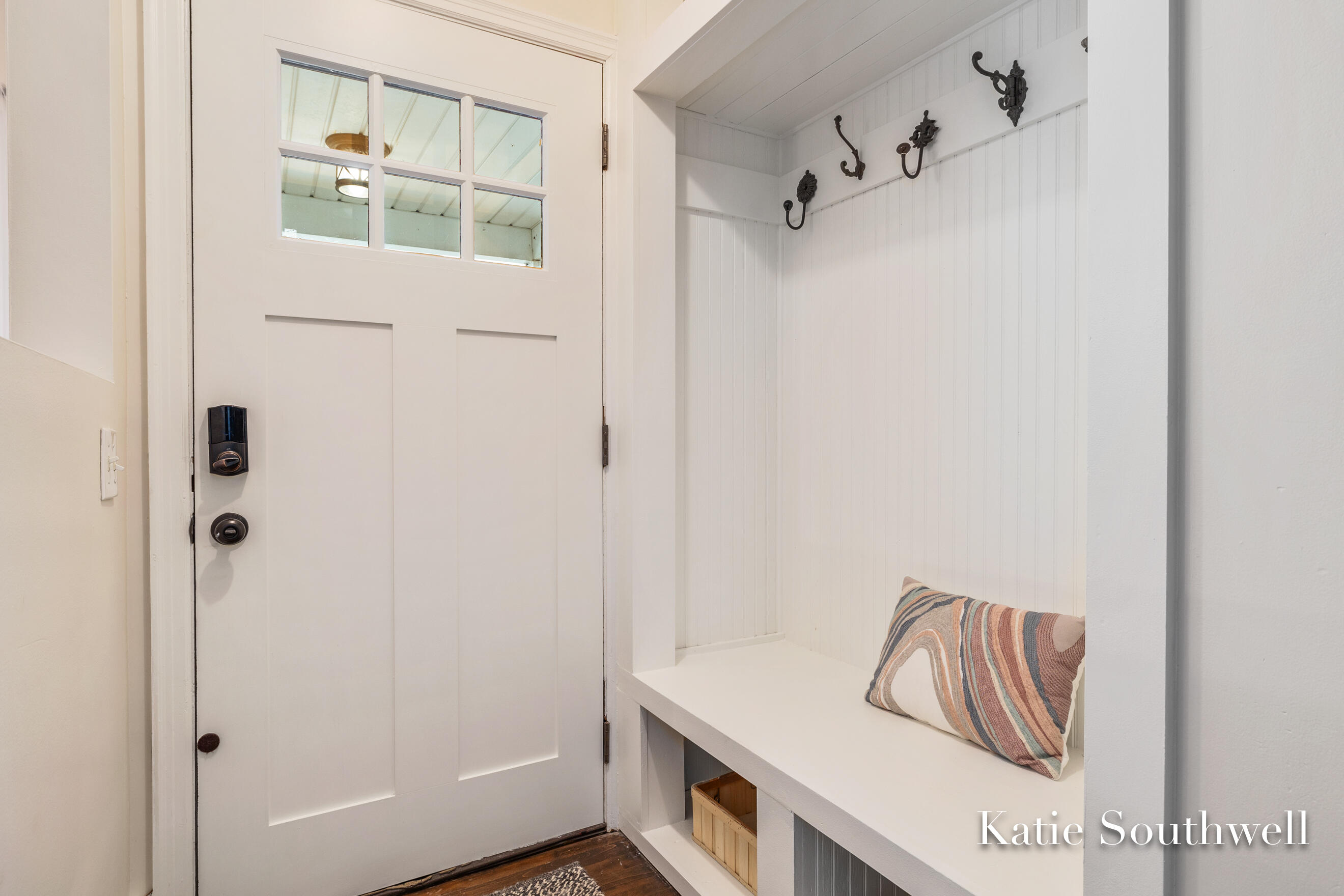 2610 Albert Drive SE