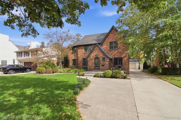 431 WESTCHESTER WAY, BIRMINGHAM, MI 48009 - Image 45736fdc2377a00a6f99165fc47102a8/342305200