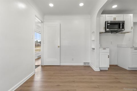 Tiny photo for 1861 N Waverly Street, Dearborn City, MI 48128 (MLS # 20261016115)