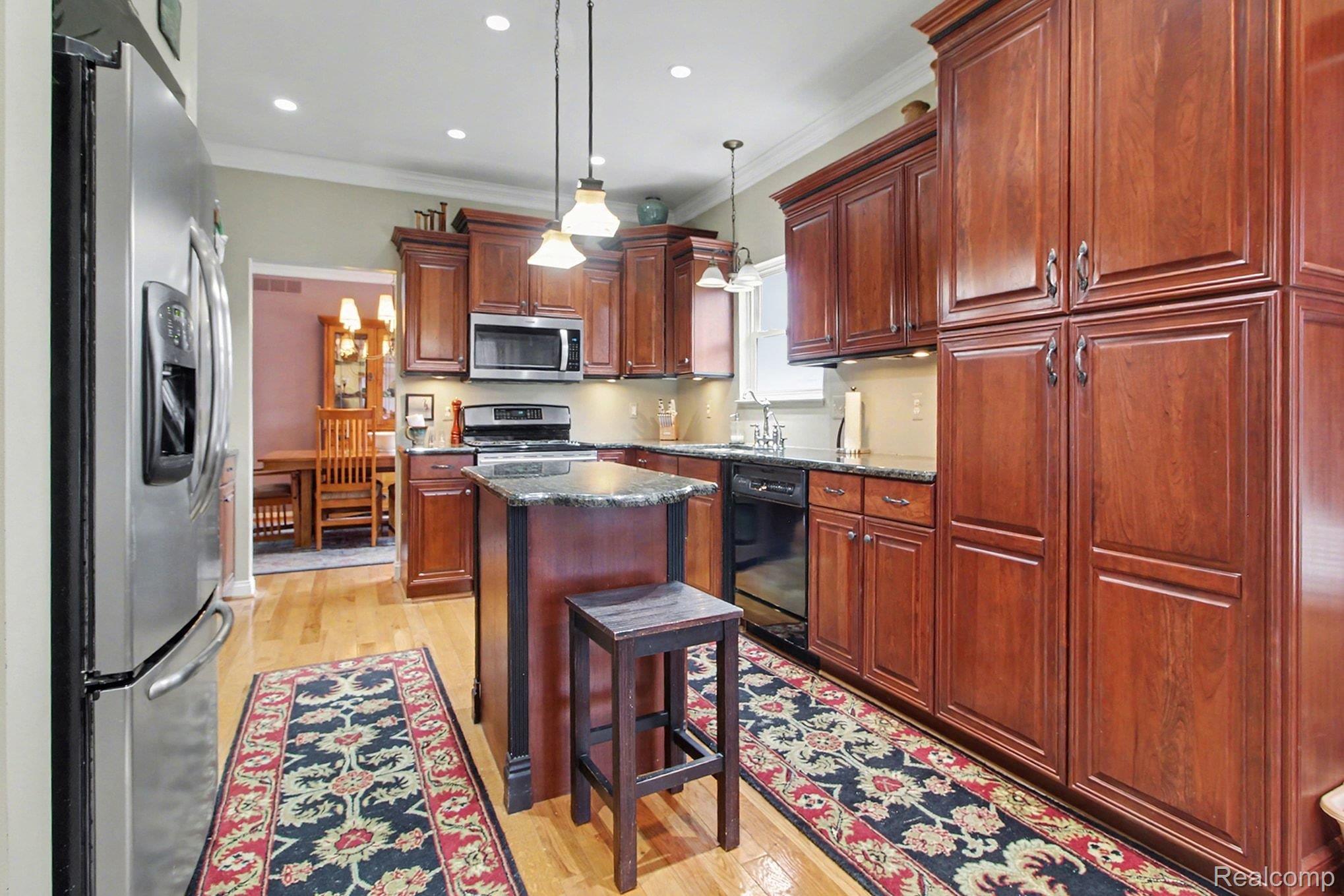 5744 Hidden Lane Court