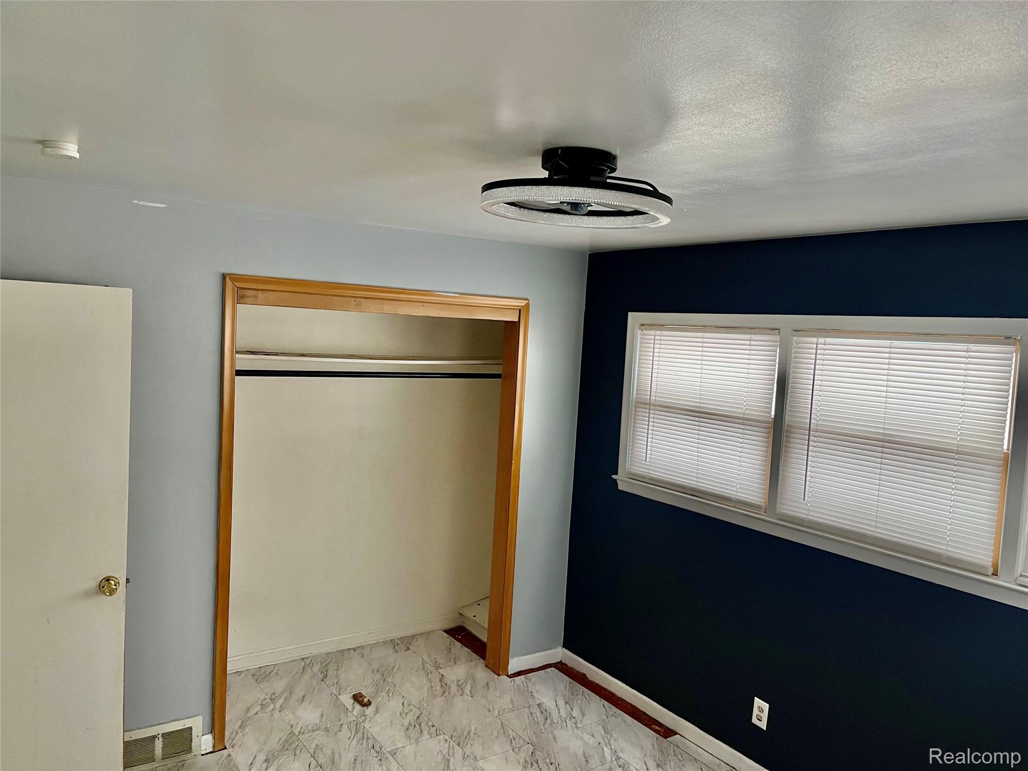 22130 Kenosha Street S