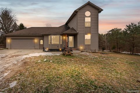 8095 Torrey Road Grand Blanc City MI 48439