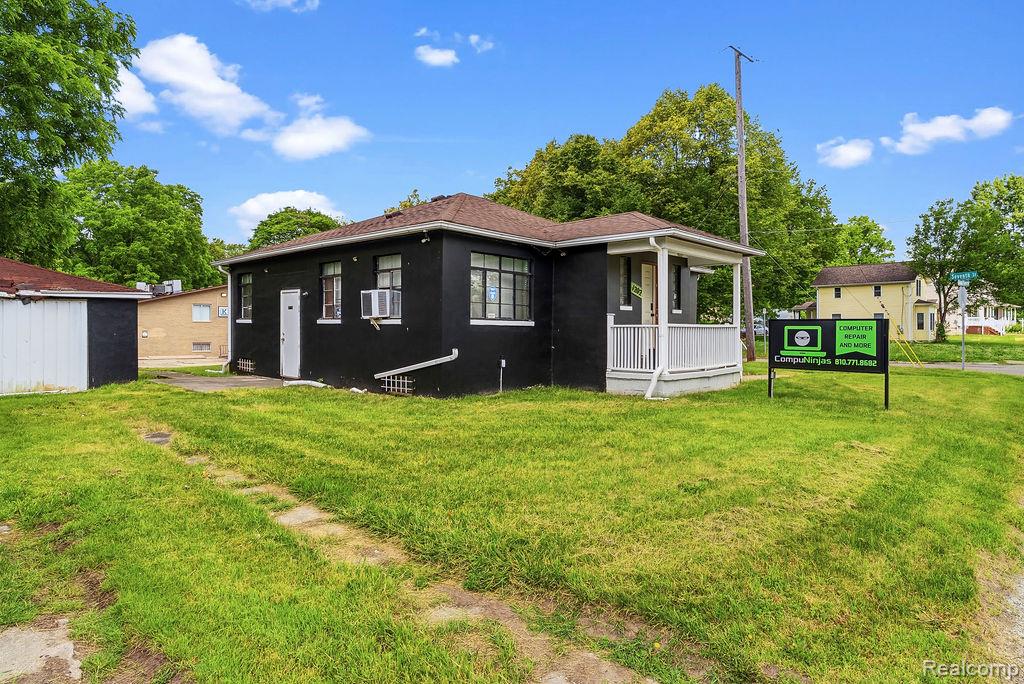 1202 S Grand Traverse Street