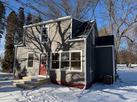 1084 Loren Road Adrian Township MI 49221