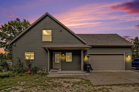 Photo of 4075 Kimble Lake Drive, Schoolcraft Township, MI 49097 (MLS # 64025043836)