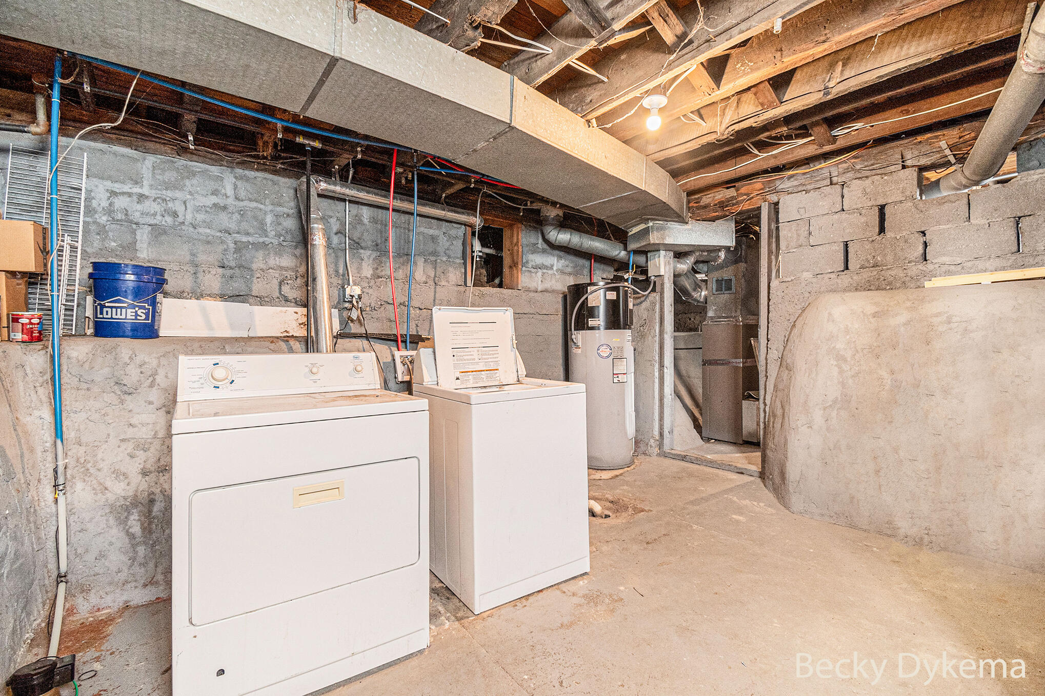 Grand Rapids, Michigan 49505, United States, 3 Bedrooms Bedrooms, ,1 BathroomBathrooms,Residential,Active,245298