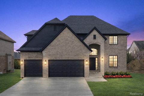 17000 Pienza Drive Macomb Township MI 48042