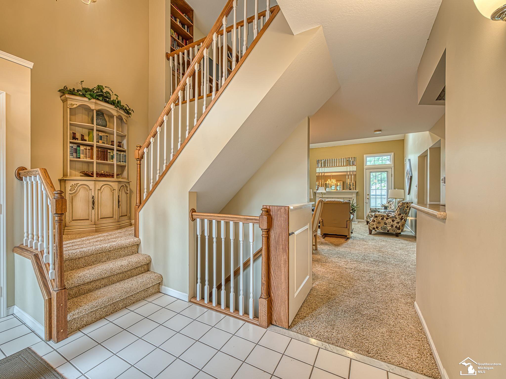 604 Meadowlands Court