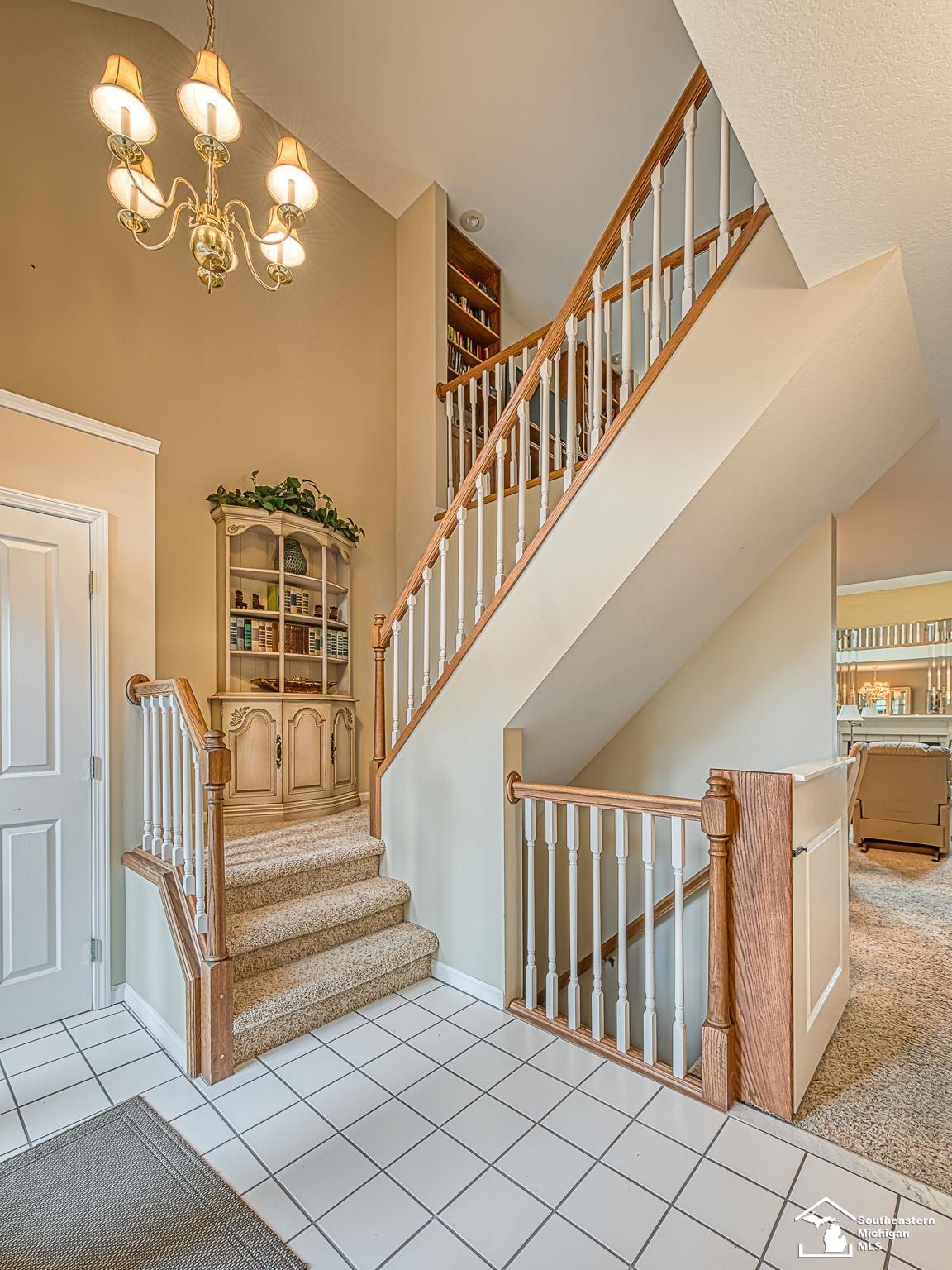 604 Meadowlands Court