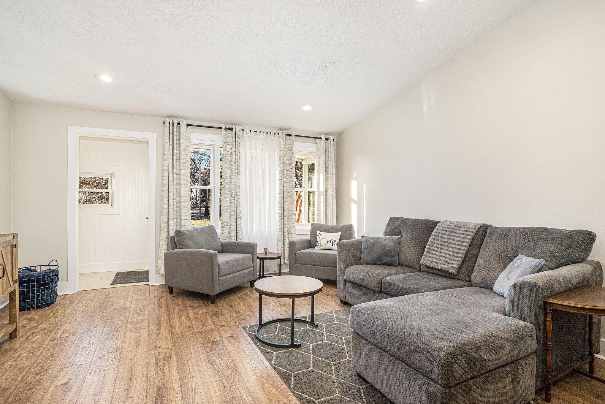 2962 Riverview Avenue