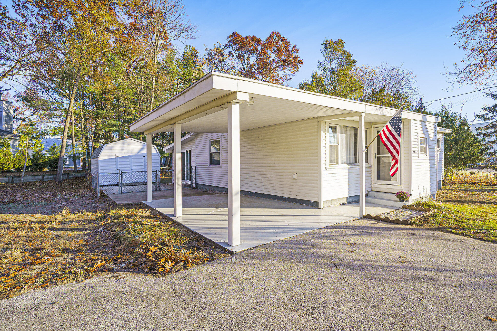 2962 Riverview Avenue