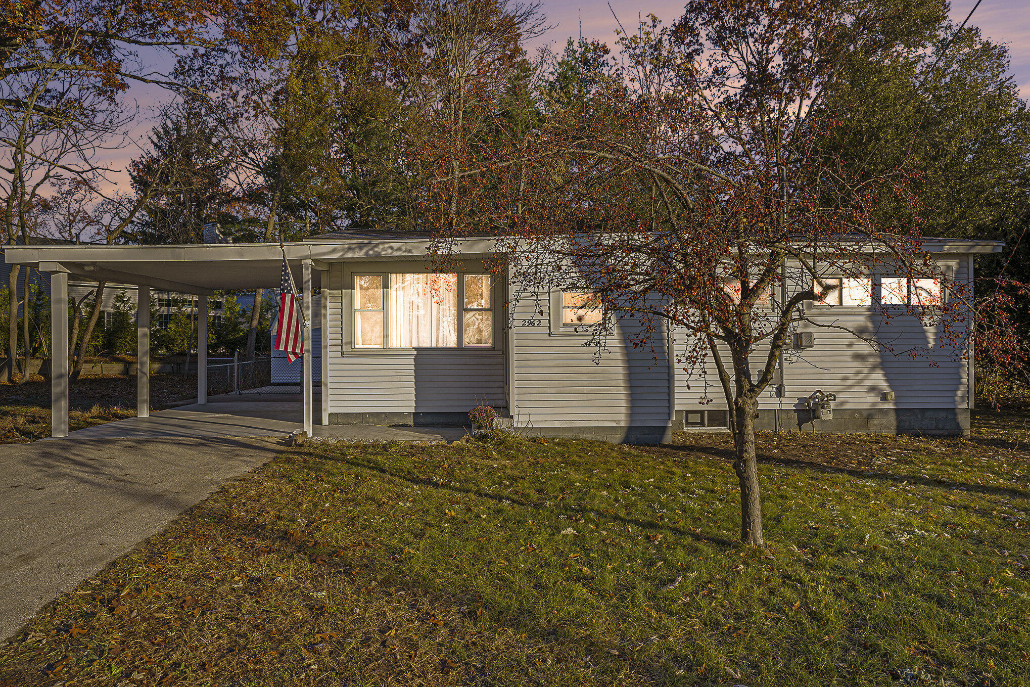 2962 Riverview Avenue