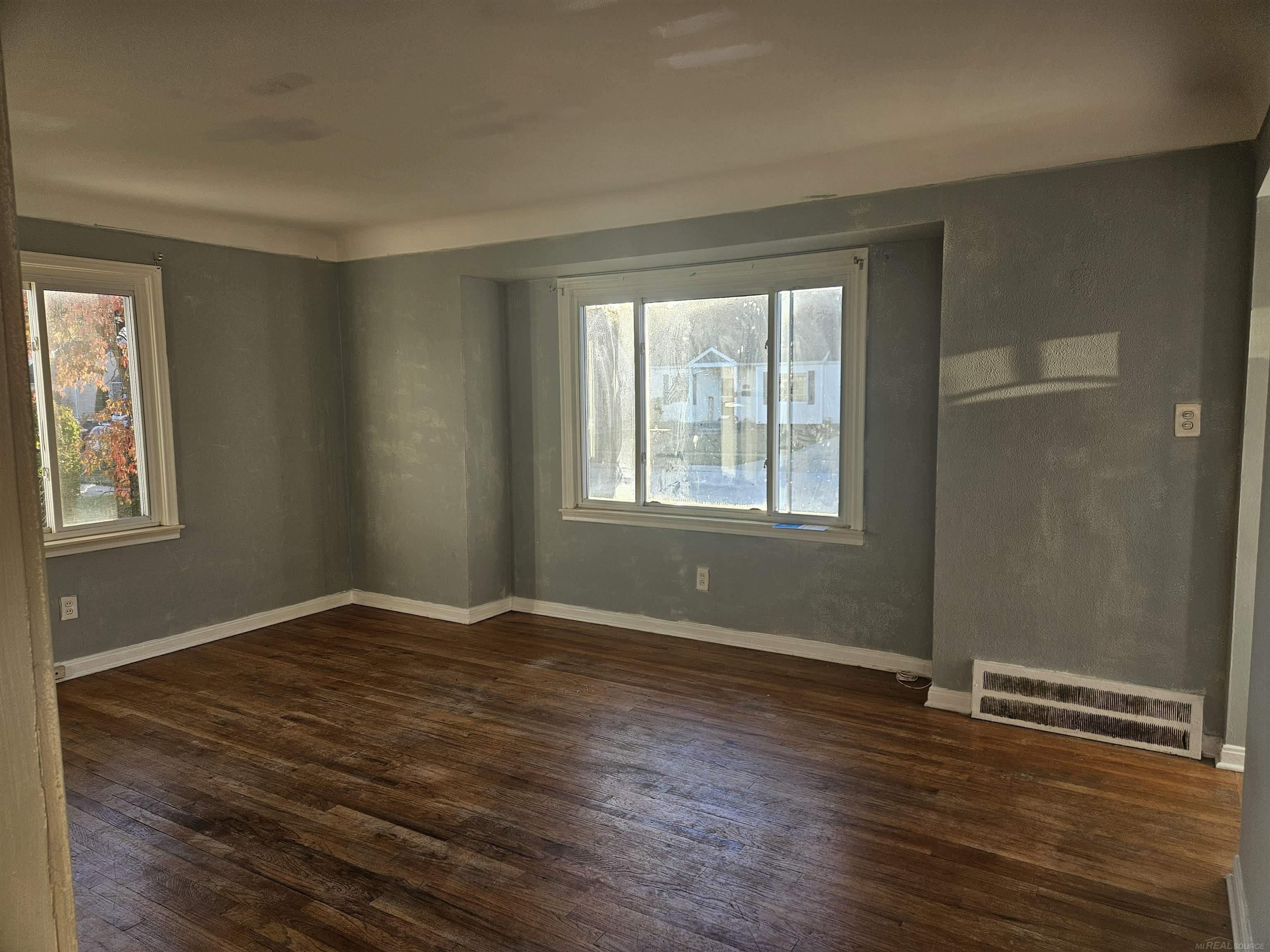 25672 Wiseman Street